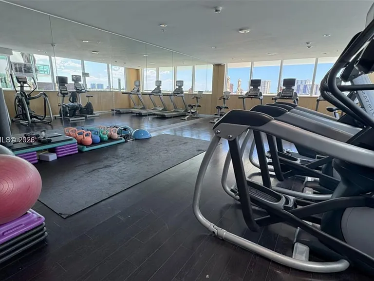 400 Sunny Isles Blvd #1505 — Photo 46