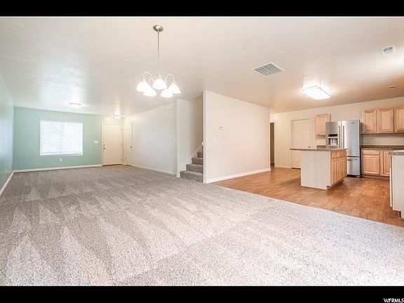 5th image of 428 W Indian Summer Dr