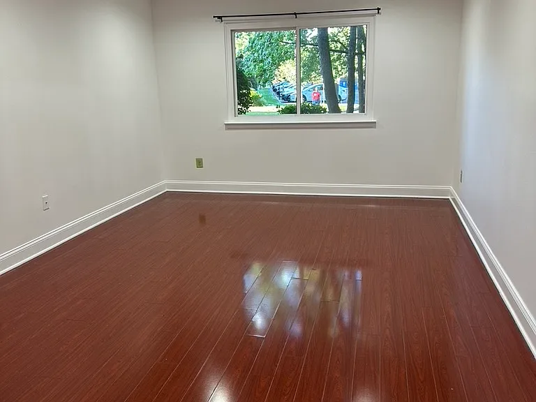 816 Edison Glen Ter — Photo 14
