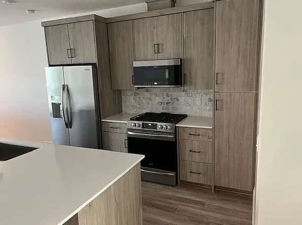 2822 E Teaberry Dr, Fresno, CA 93730