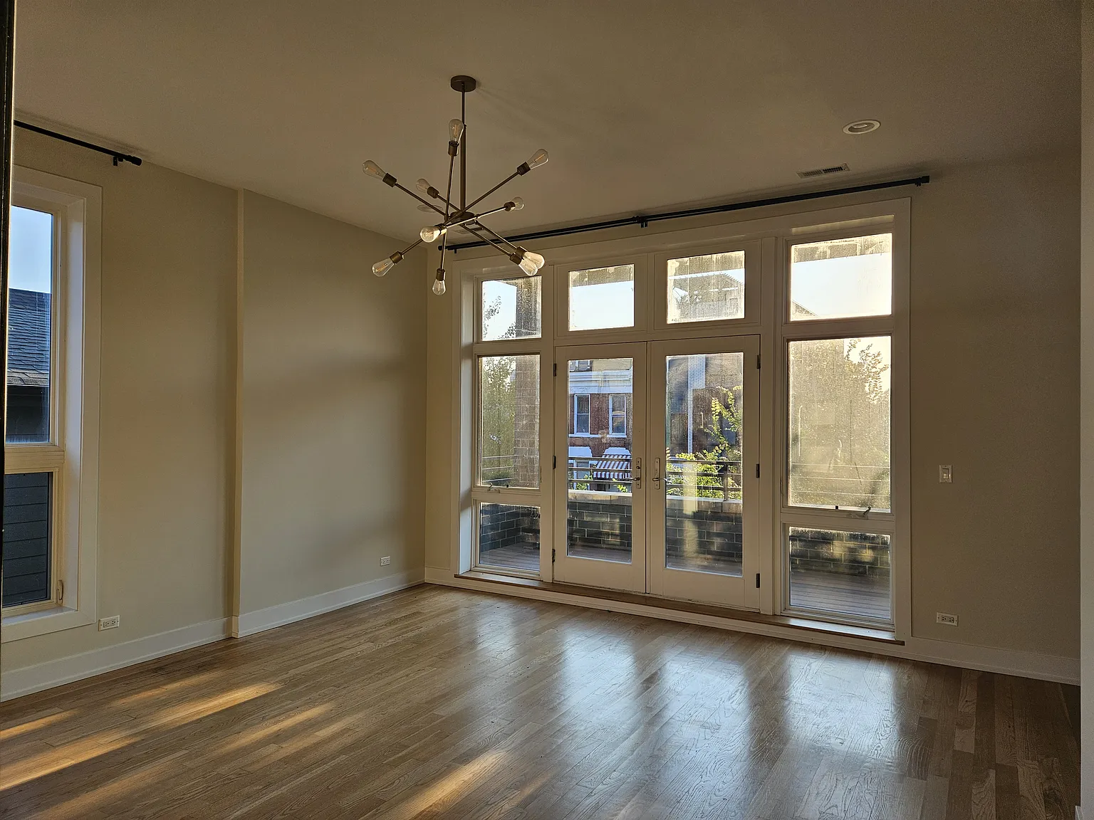 1707 S Jefferson St — Photo 2