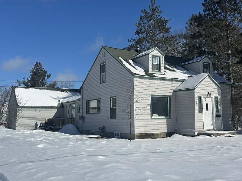 1st image of 608 Maple St