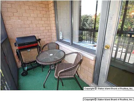 Sold by Robert DeFalco Realty | media 4