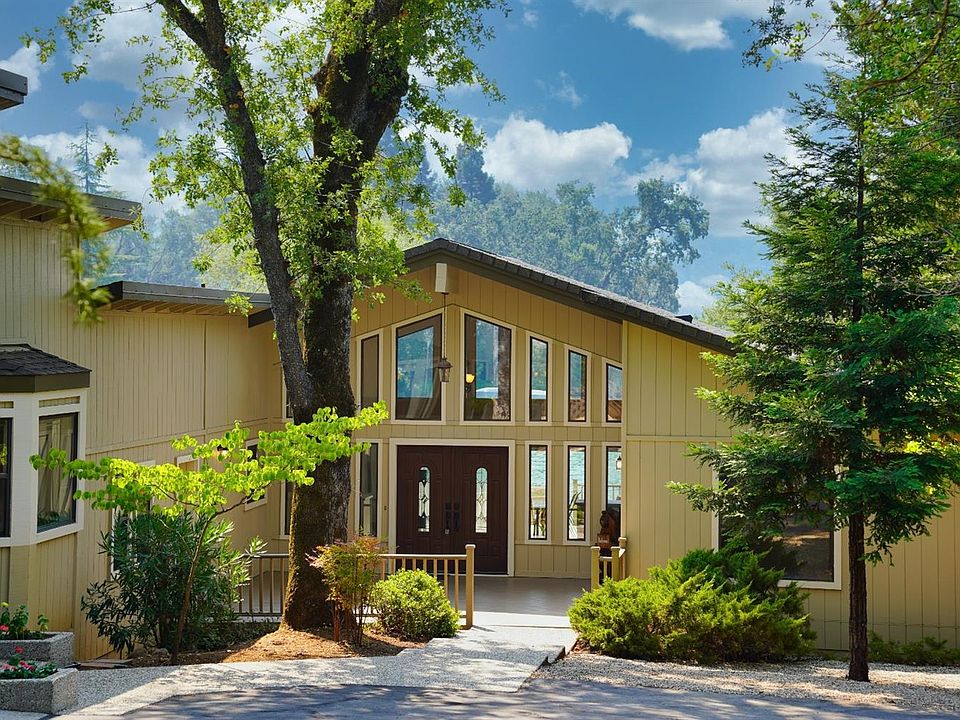 1st image of 18449 Wildflower Dr