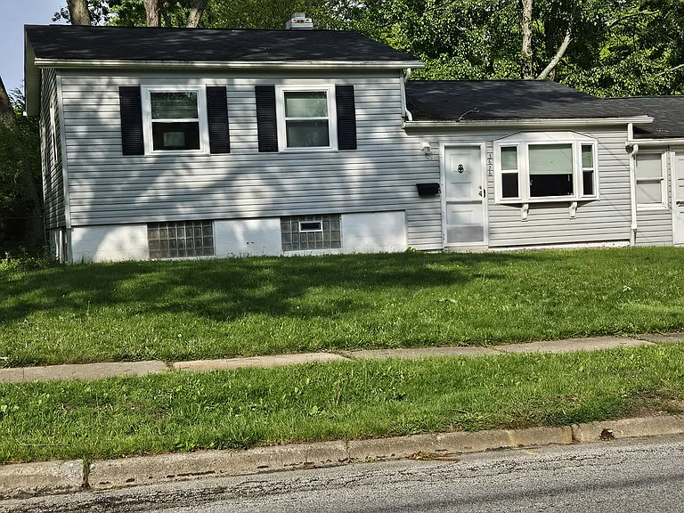 3676 Charring Cross Dr — Photo 2