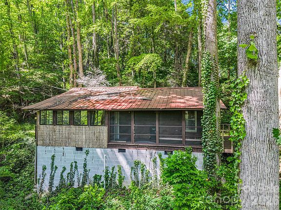 2nd image of 247 Legacy Layne Dr