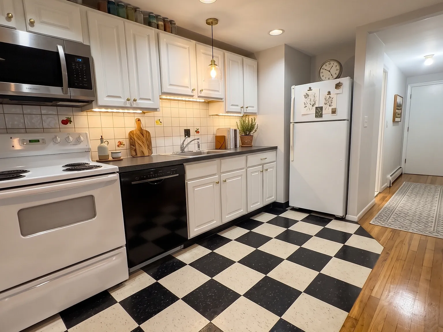 1 bed, 600 sqft, $2,000 — Photo 4