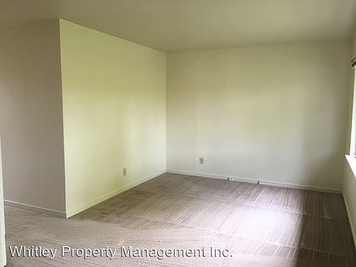 1st image of 838 Roble Ave