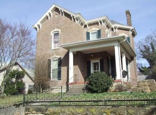 111 W High St, Mount Sterling, KY 40353