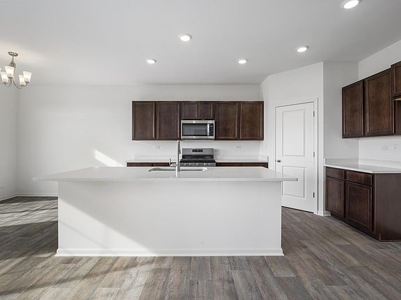 4th image of 16933 S Corinne Cir
