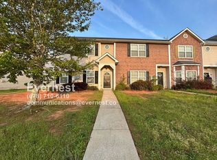 8627 Thomas Ln, Riverdale, GA 30274