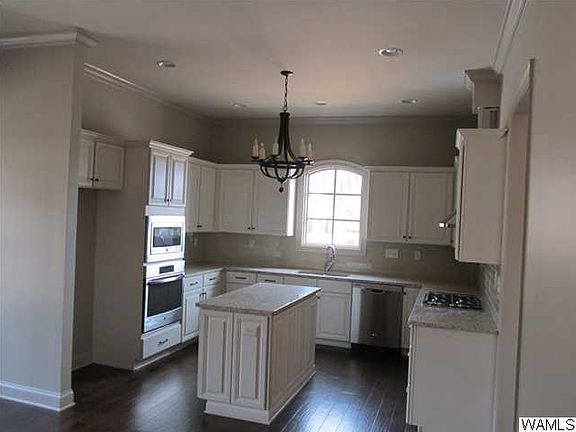 5th image of 2590 Beacon Hill Pkwy
