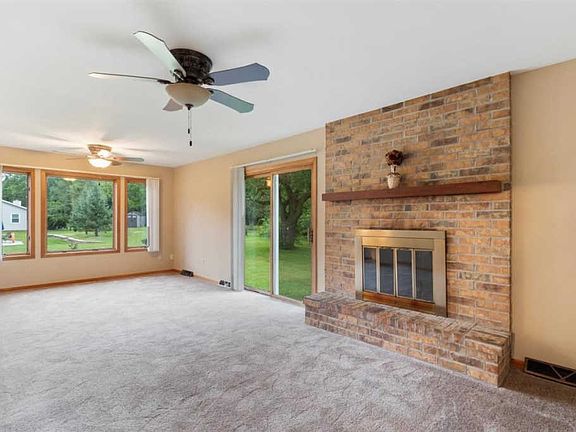 2nd image of 7821 E Long Lake Dr