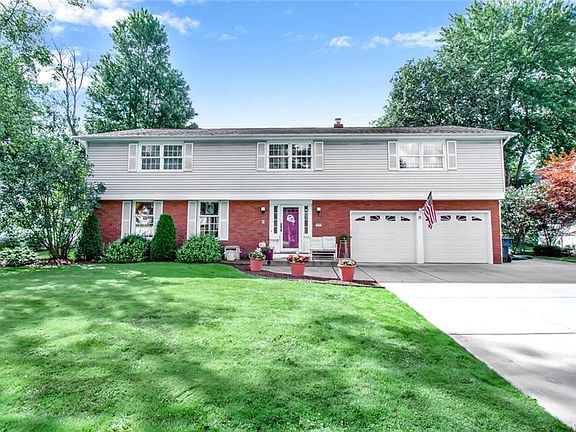 2nd image of 131 Woodshire S