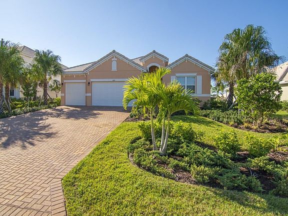 3rd image of 2655 Antilles Ln