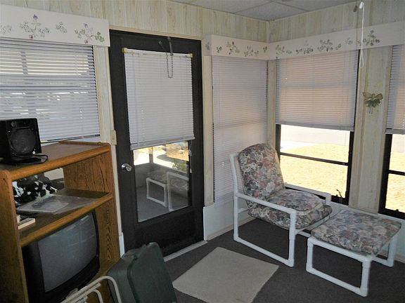 4th image of 3220 Lotus Blossom Dr