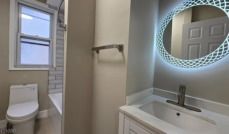 411 Lanza Ave #2 — Photo 3