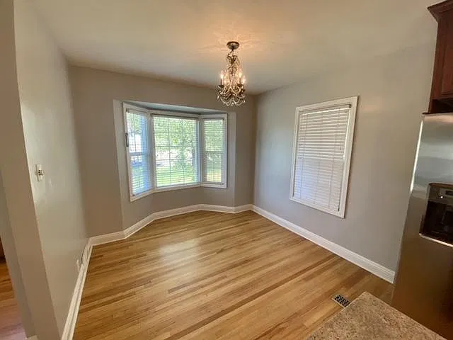 4 bed, 2130 sqft, $3,200 — Photo 3