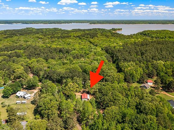2nd image of 1556 County Road 170
