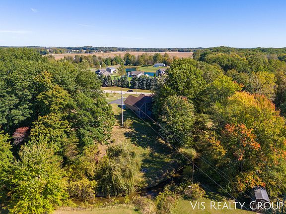 4th image of 4104 Meyer Dr