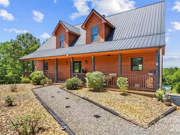 162 N Star Dr, Nebo, NC 28761