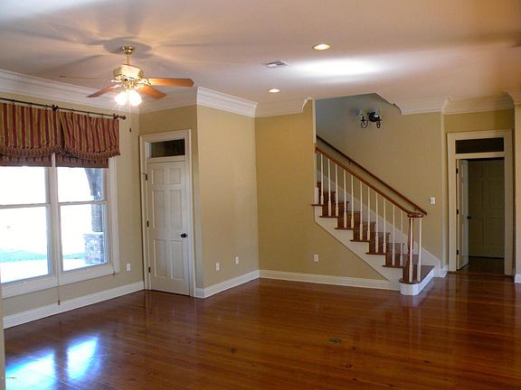 2nd image of 320 Beaullieu Dr