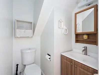 1493 Arthur Dr — Photo 9