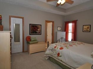 3334 S 81st St, Lincoln, NE 68506