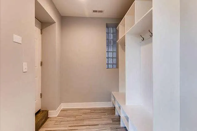 2327 S Sacramento Ave #1 — Photo 5