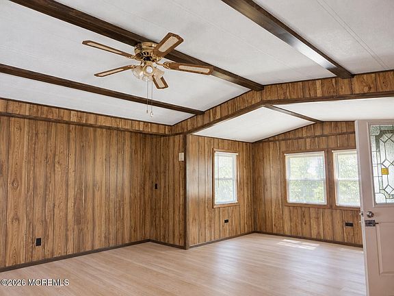 5th image of 16 Martin Drive