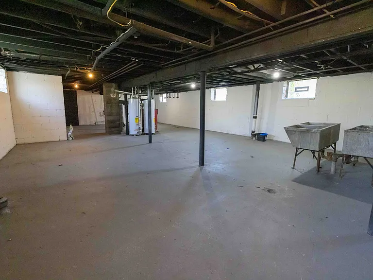 4204 Clements St #1 — Photo 25