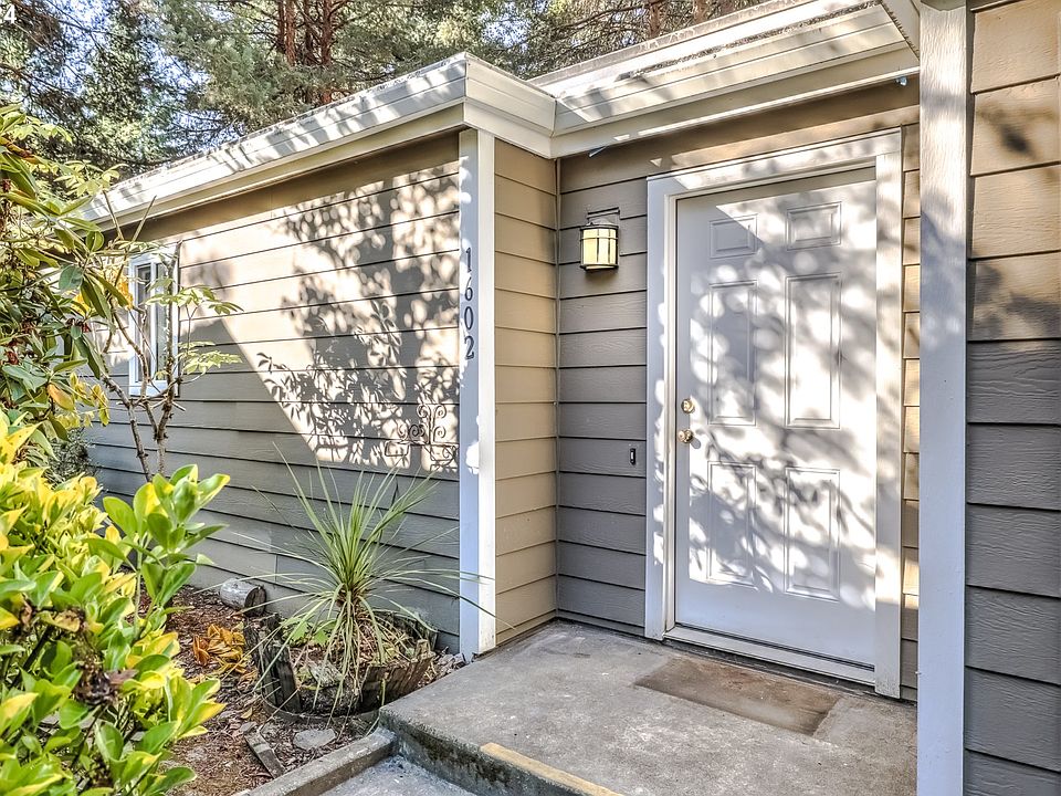 1st image of 1602 Village Park Pl