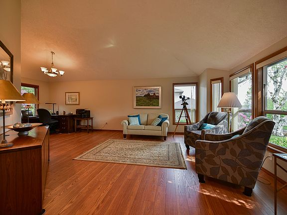 Formal Living Rm & Dining Rm
