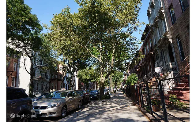 Rented by Douglas Elliman | media 23