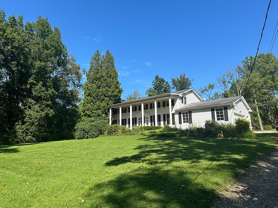 1st image of 13993 Sweetbriar Ln