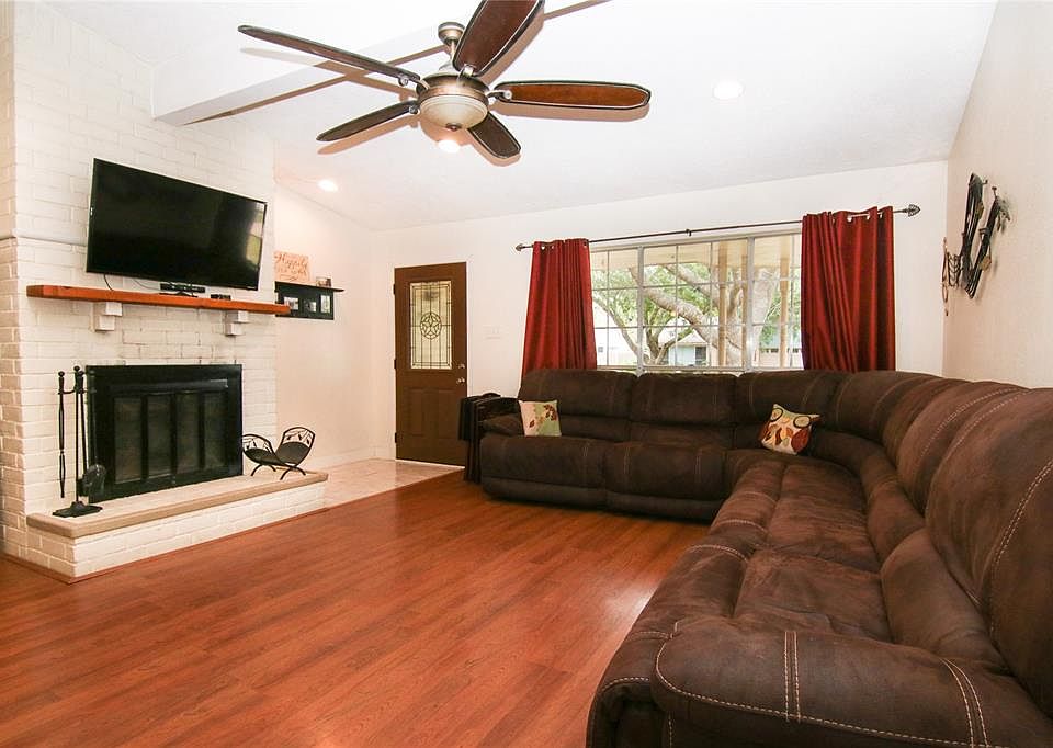 1st image of 5909 Heather St