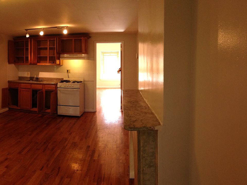2nd image of 279 Macon St APT 3