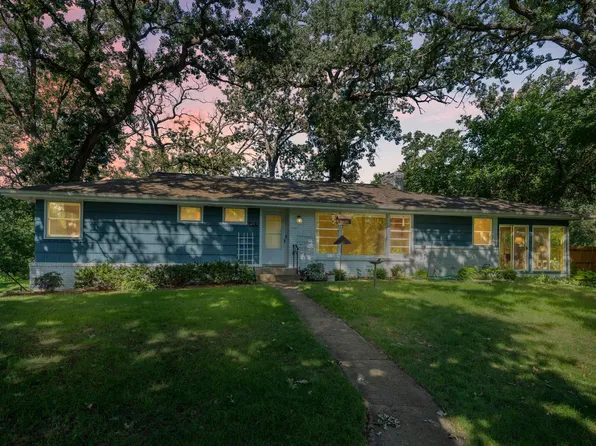 3704 Moorland Rd, Minnetonka, MN 55345