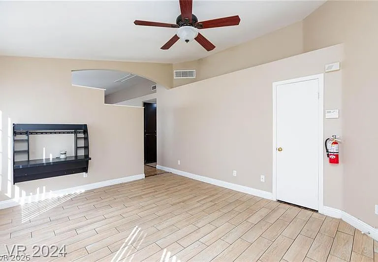 1954 Glistening Sands Dr — Photo 8