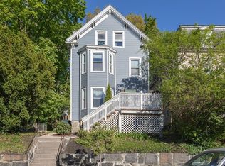 130 Hyde Park Ave #PENTHOUSE, Jamaica Plain, MA 02130