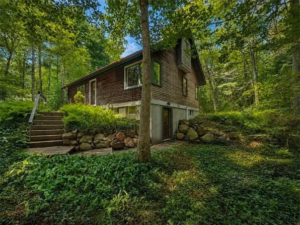 77 Indian Cedar Dr, Charlestown, RI 02813