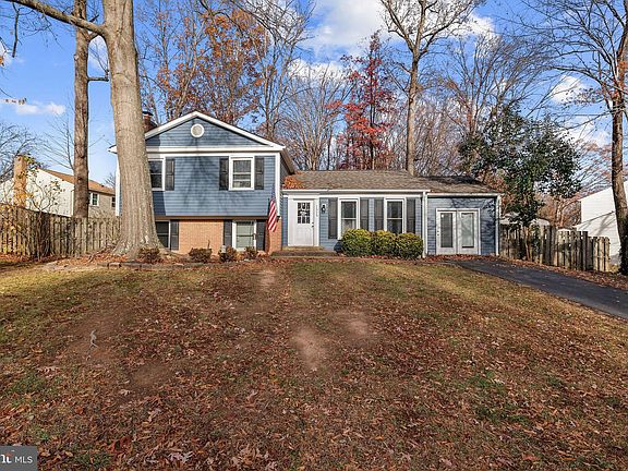 2nd image of 1524 Sadlers Wells Dr