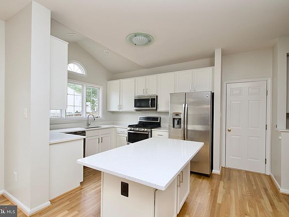 5th image of 6507 John Thomas Dr