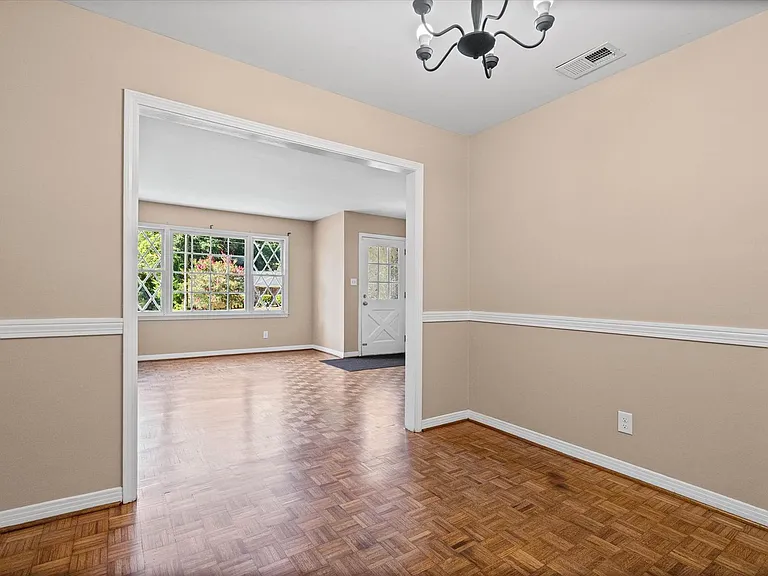 5516 Brightwood Ln — Photo 5