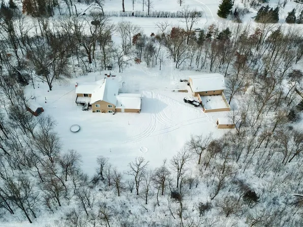 8245 W Beatrice Dr, Clear Lake, MN 55319