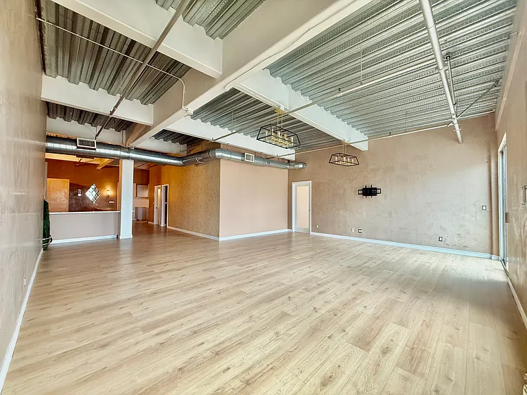312 W 5th St #1205 — Photo 9
