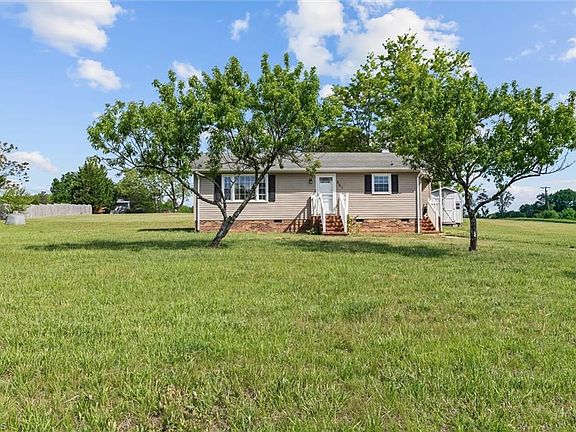 3rd image of 861 Creed Rd