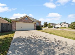 12119 Lakewood Villa Dr, Tomball, TX 77377