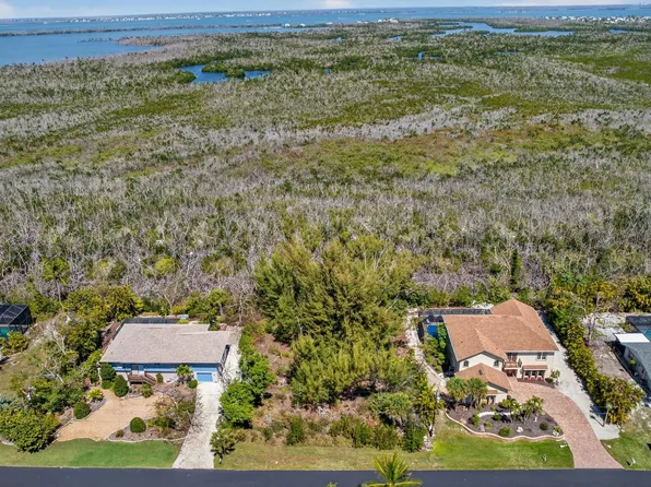 1757 Serenity Ln, Sanibel, FL 33957
