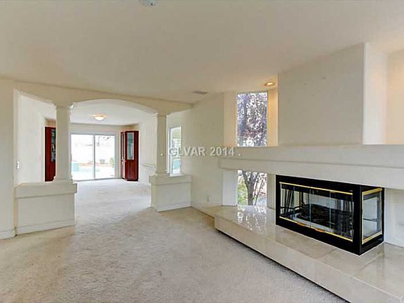 3rd image of 8232 W Deer Springs Way